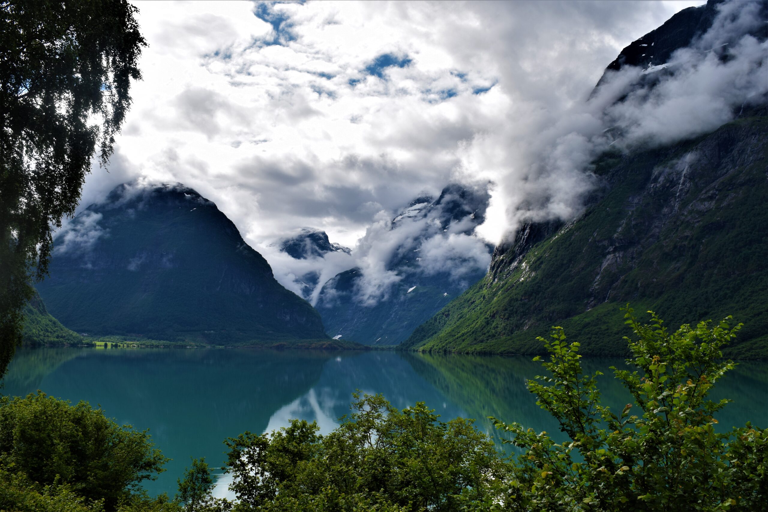 Turquoise fjords and waters in Norway – Beautiful Vestland!